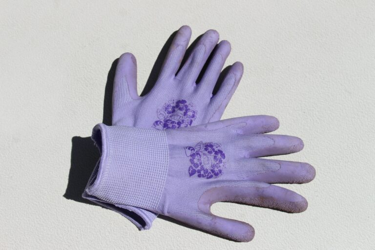 gardening gloves